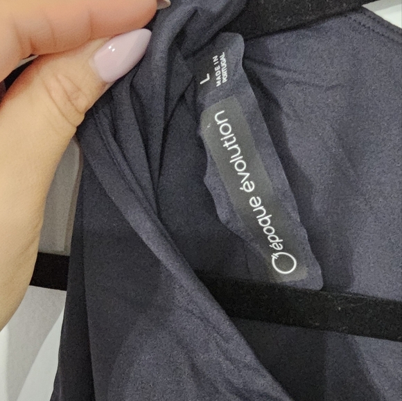 EPOQUE EVOLUTION - One Two Crop Top NWOT - Picture 2 of 5